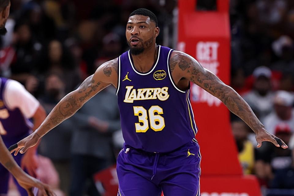 ESPN评级为B!勇士2年1.16亿续约库里还是给多了?伤病累积成隐患